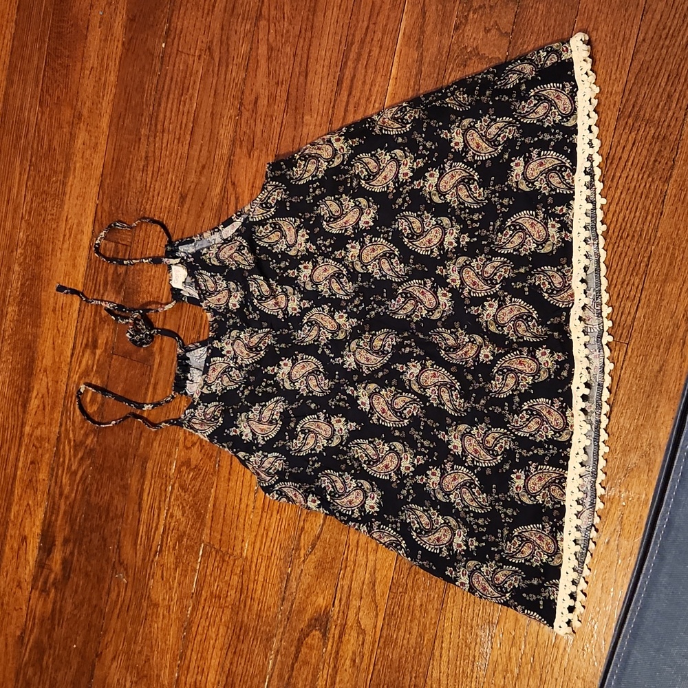 Cute keyback tie tank la